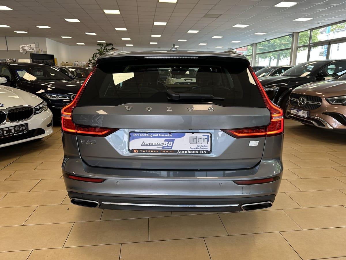 Volvo V60 Inscription Plug-In AWD CAM Harman K LED foto 6