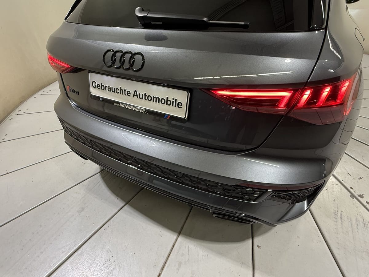 Audi RS3 Sportback 2.5 TFSI quattro ACC B&O 280km h foto 7