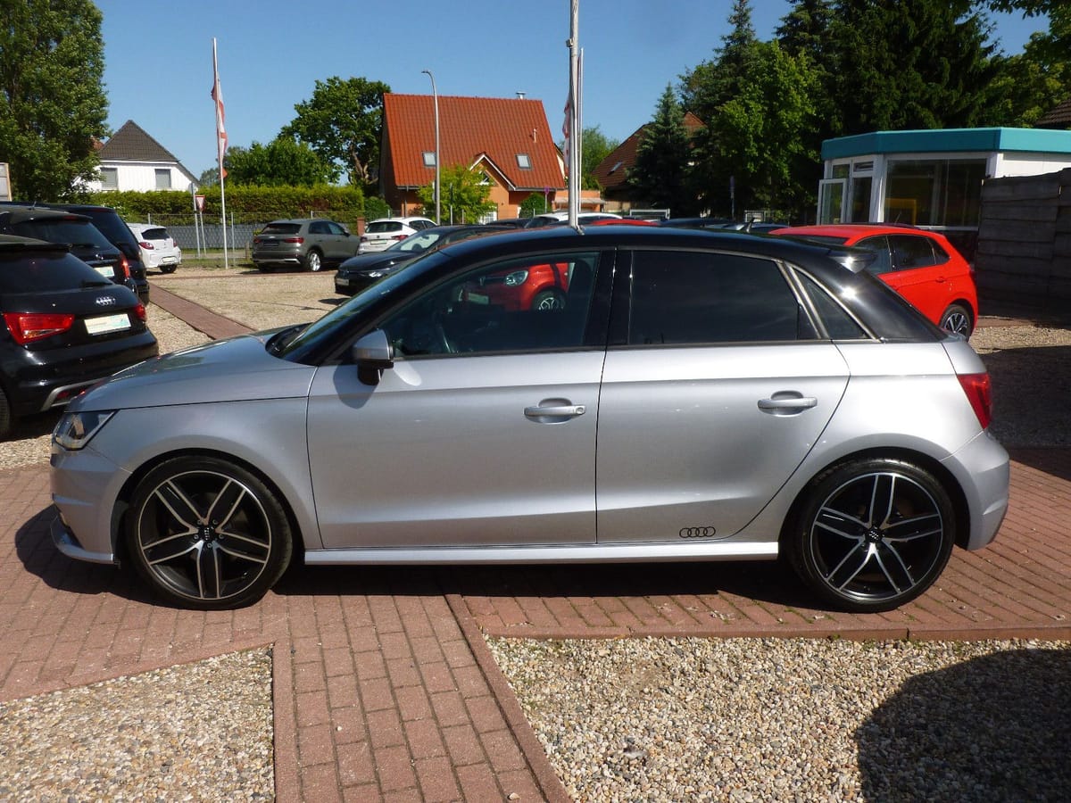 Audi A1 Sportback sport S-Line Navi/Klima/PDC/BT foto 2