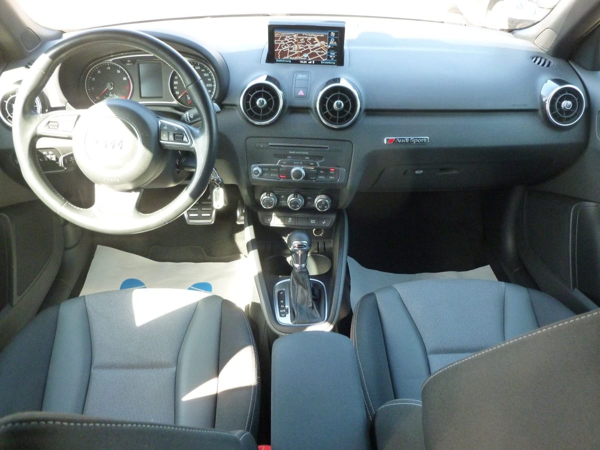 Audi A1 Sportback sport S-Line Navi/Klima/PDC/BT foto 15