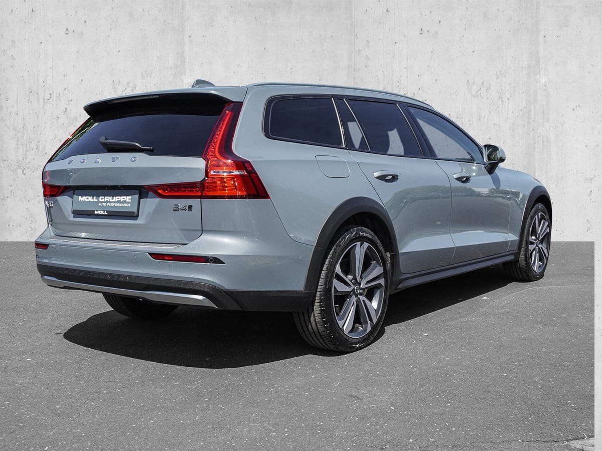 Volvo V60 Cross Country B4 D AWD Plus Bright STANDHZG foto 4