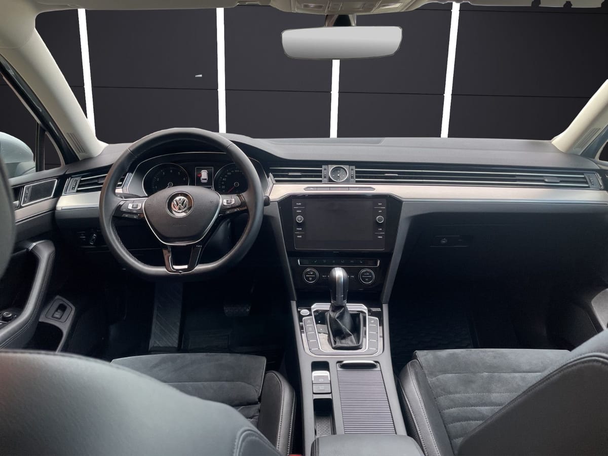 Volkswagen Passat Variant Highline 1.Hand Navi Kamera Shz foto 17