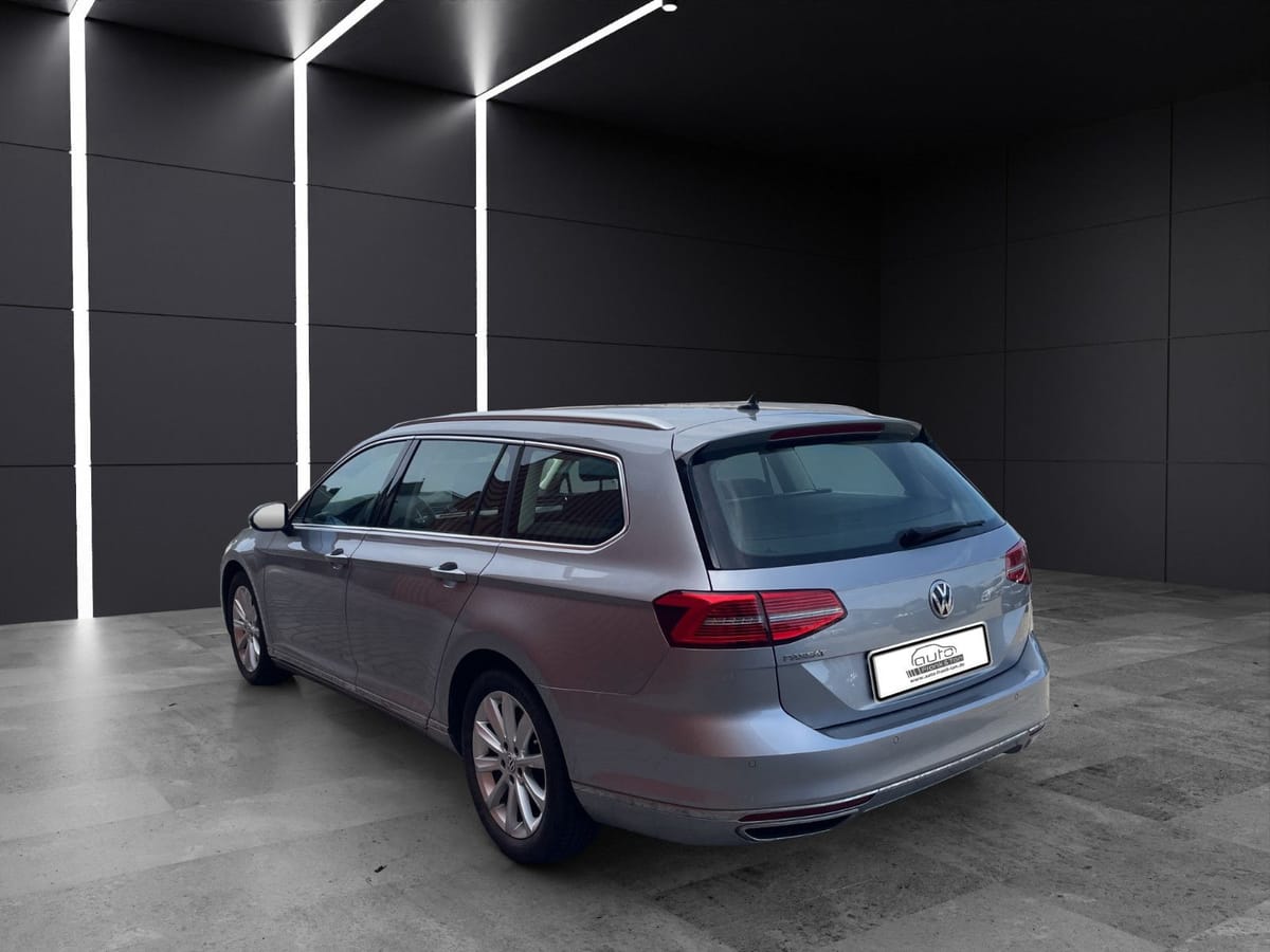Volkswagen Passat Variant Highline 1.Hand Navi Kamera Shz foto 4