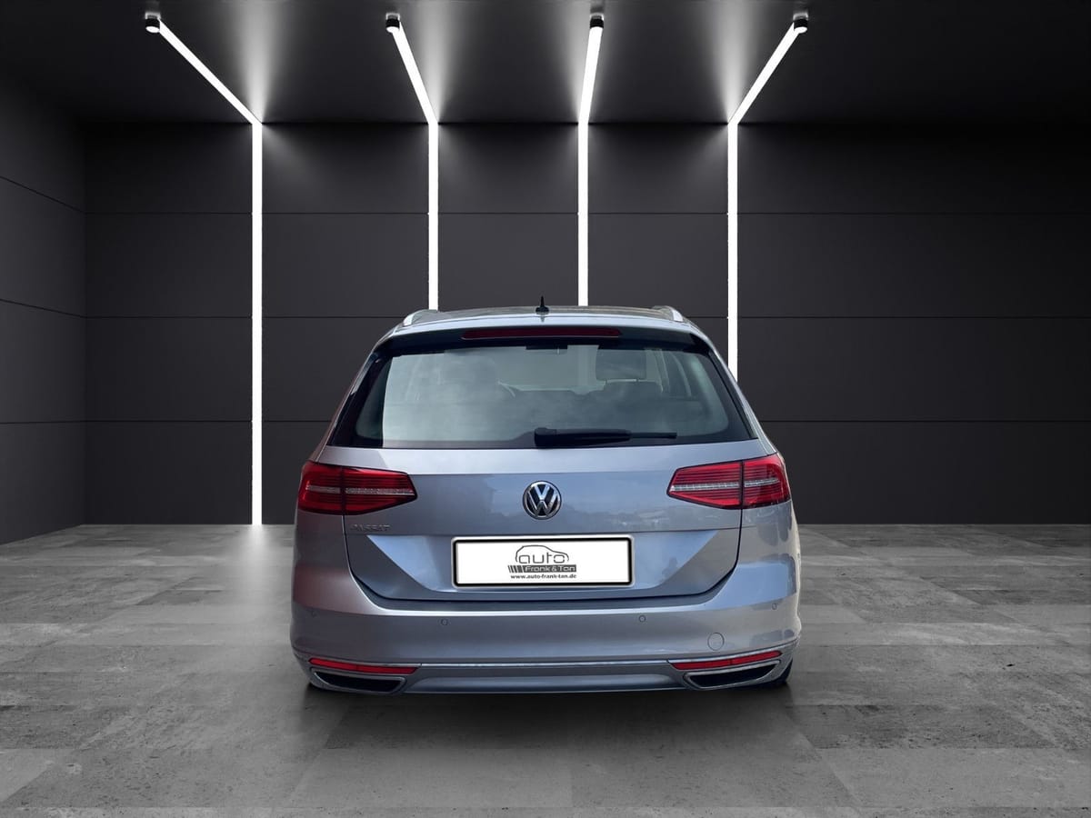 Volkswagen Passat Variant Highline 1.Hand Navi Kamera Shz foto 5