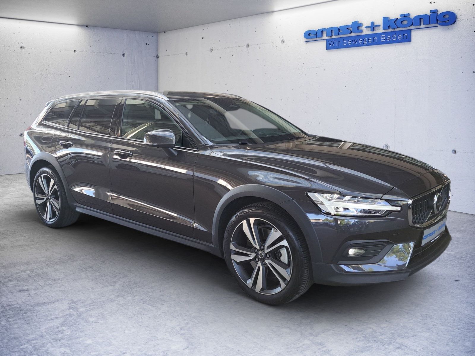 Volvo V60 Cross Country B5 B AWD Ultimate 360Grad Soun foto 4