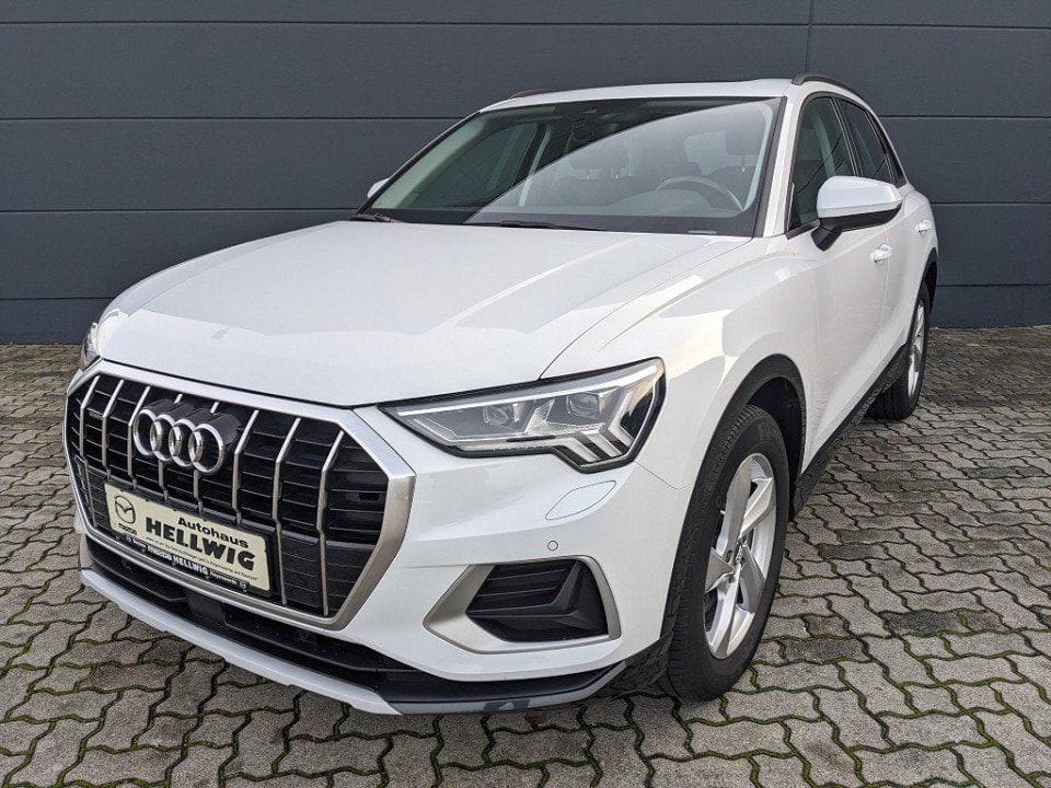 Audi Q3 2.0l TFSI Quattro Advanced Pano Matrix-LED foto 2