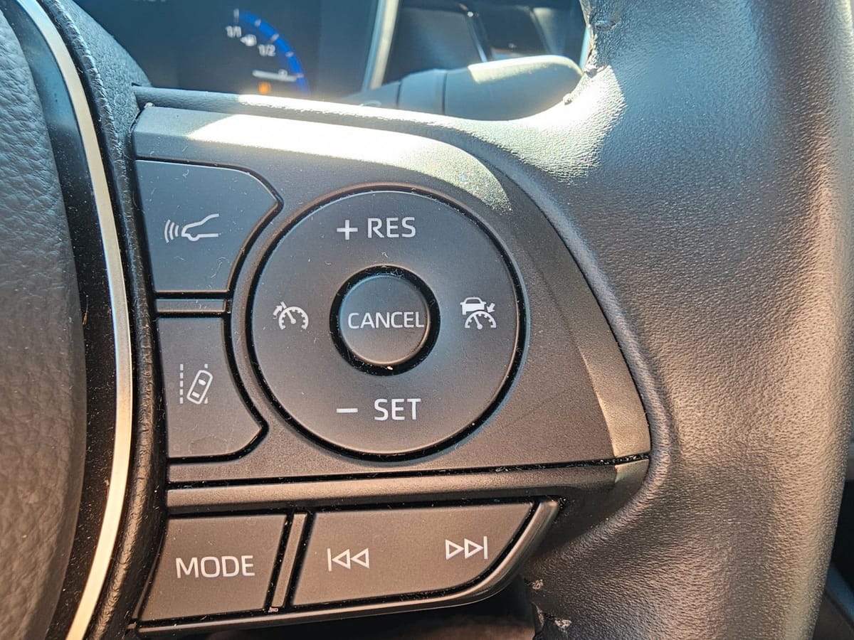Toyota Corolla 1,5 Automatik Comfort foto 11