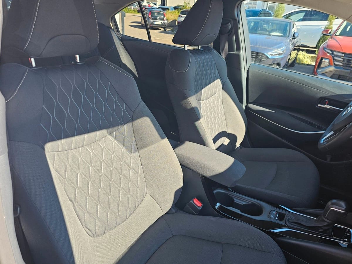Toyota Corolla 1,5 Automatik Comfort foto 22
