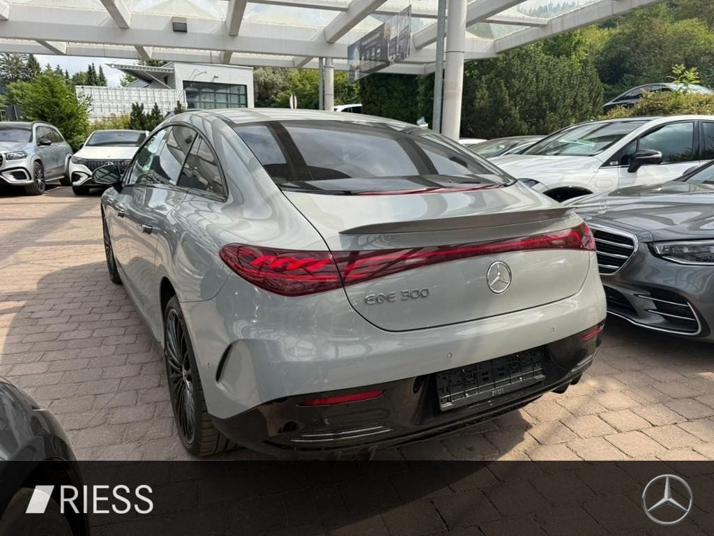 Mercedes-Benz EQE 300 AMG Sport Night Airm Burmes Ambi 21'' foto 8