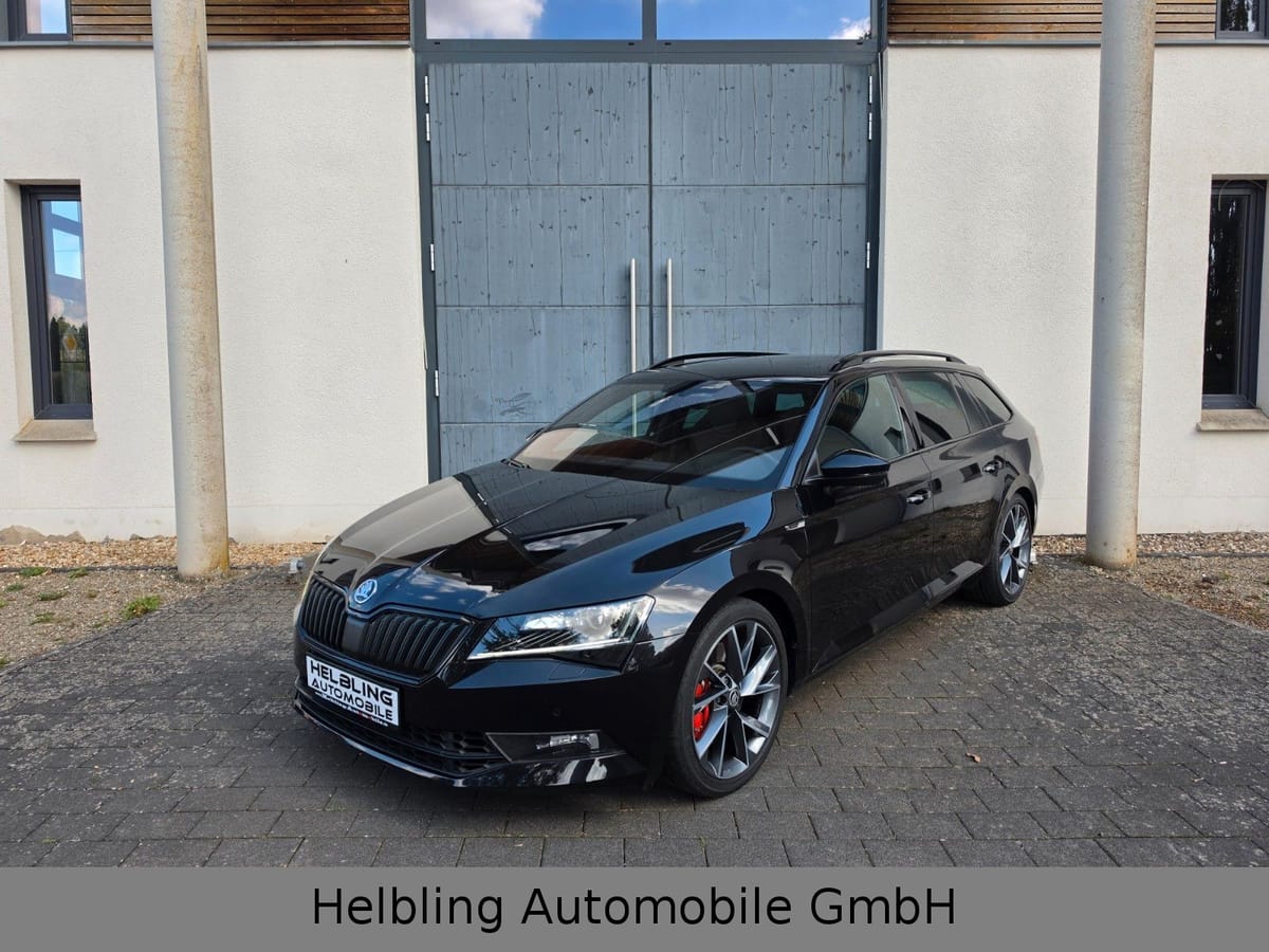 Skoda Superb Combi Sportline 4x4 PANO Navi foto 1