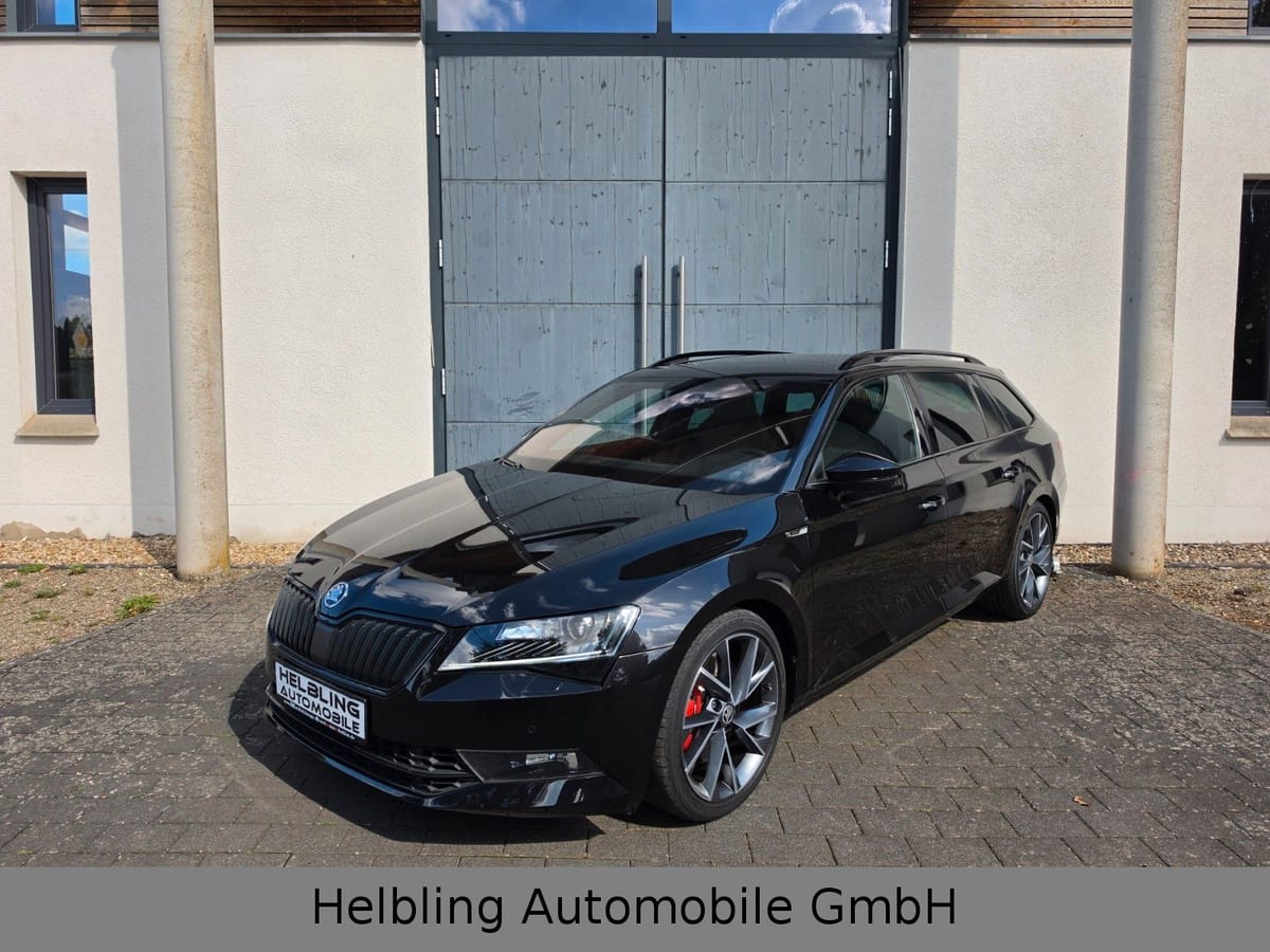 Skoda Superb Combi Sportline 4x4 PANO Navi foto 2