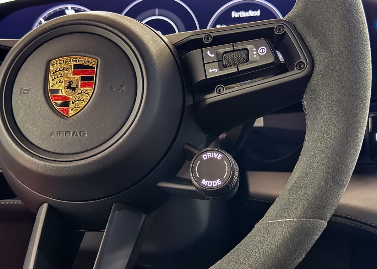 Porsche Taycan 4S MWST ACC RFK Wärmepumpe Motorsound foto 20