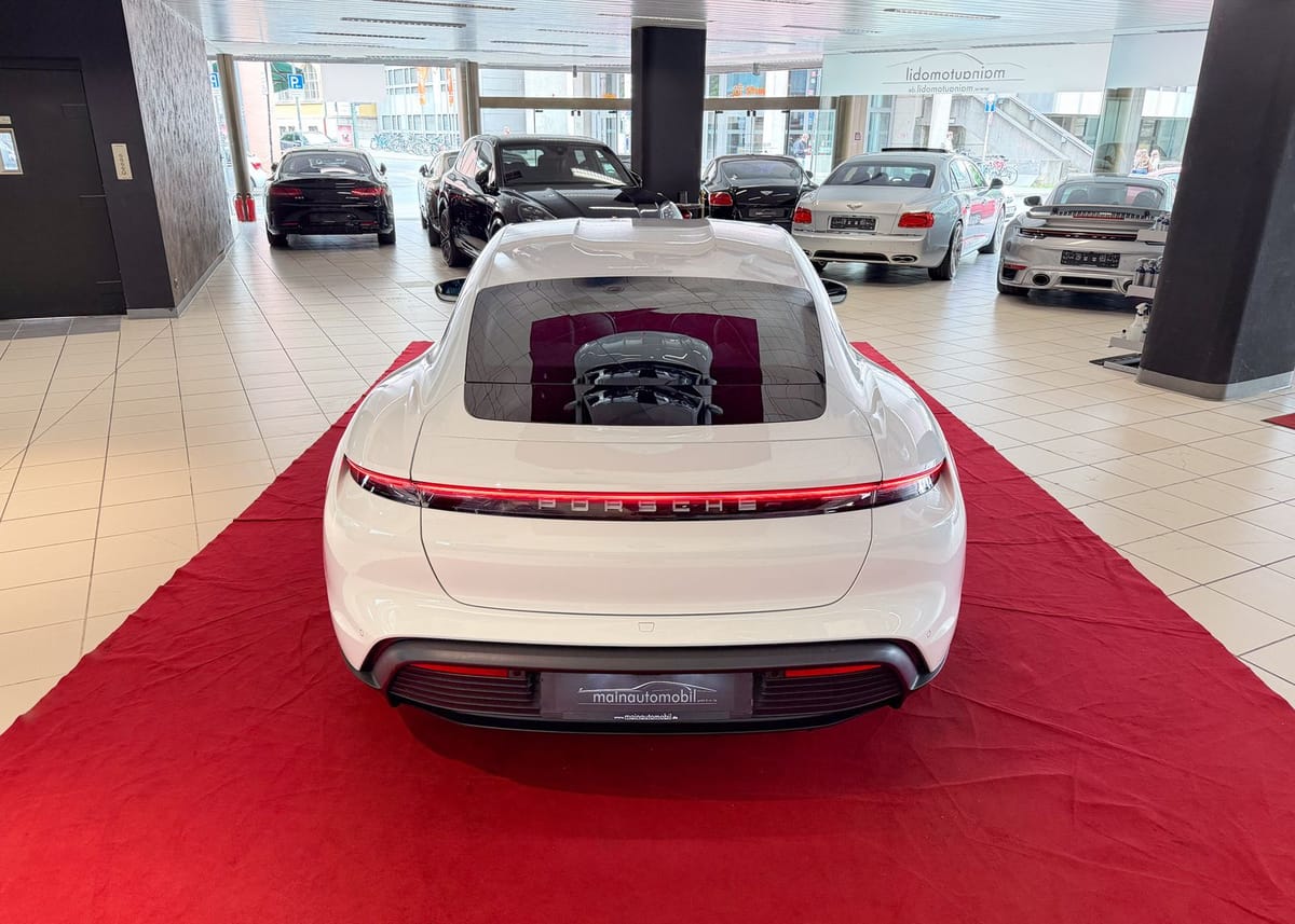 Porsche Taycan 4S MWST ACC RFK Wärmepumpe Motorsound foto 7
