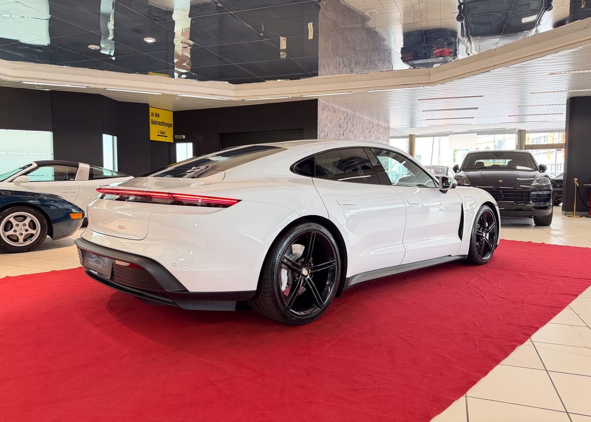 Porsche Taycan 4S MWST ACC RFK Wärmepumpe Motorsound foto 9