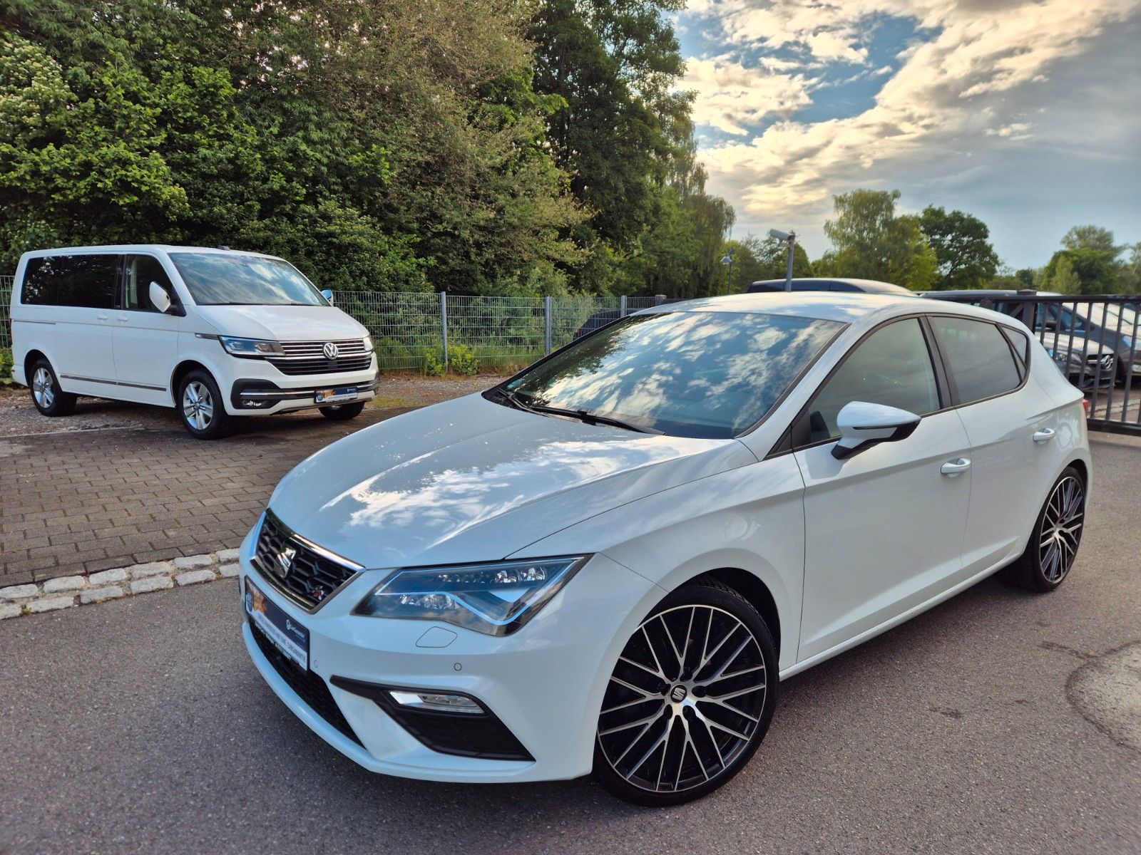 Seat Leon FR..LED..DSG..TÜV NEU..1 JAHR GARANTIE.. foto 1