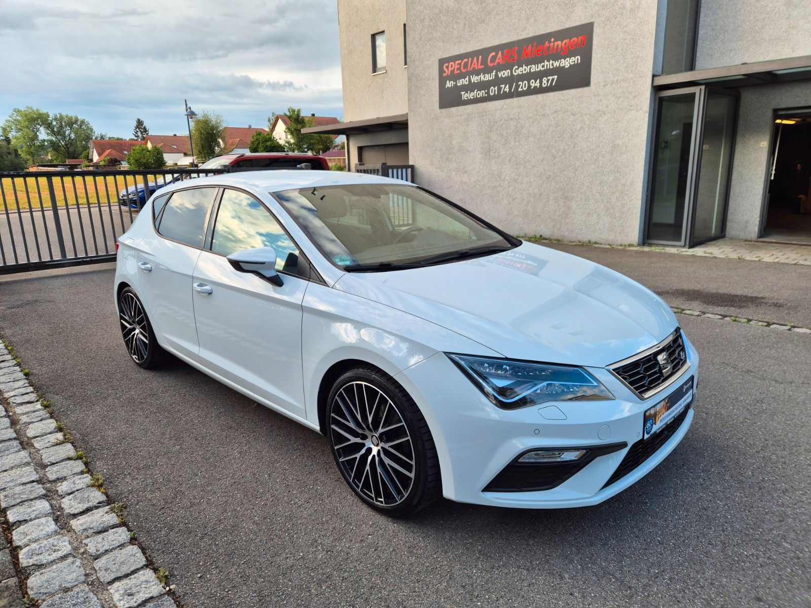 Seat Leon FR..LED..DSG..TÜV NEU..1 JAHR GARANTIE.. foto 2