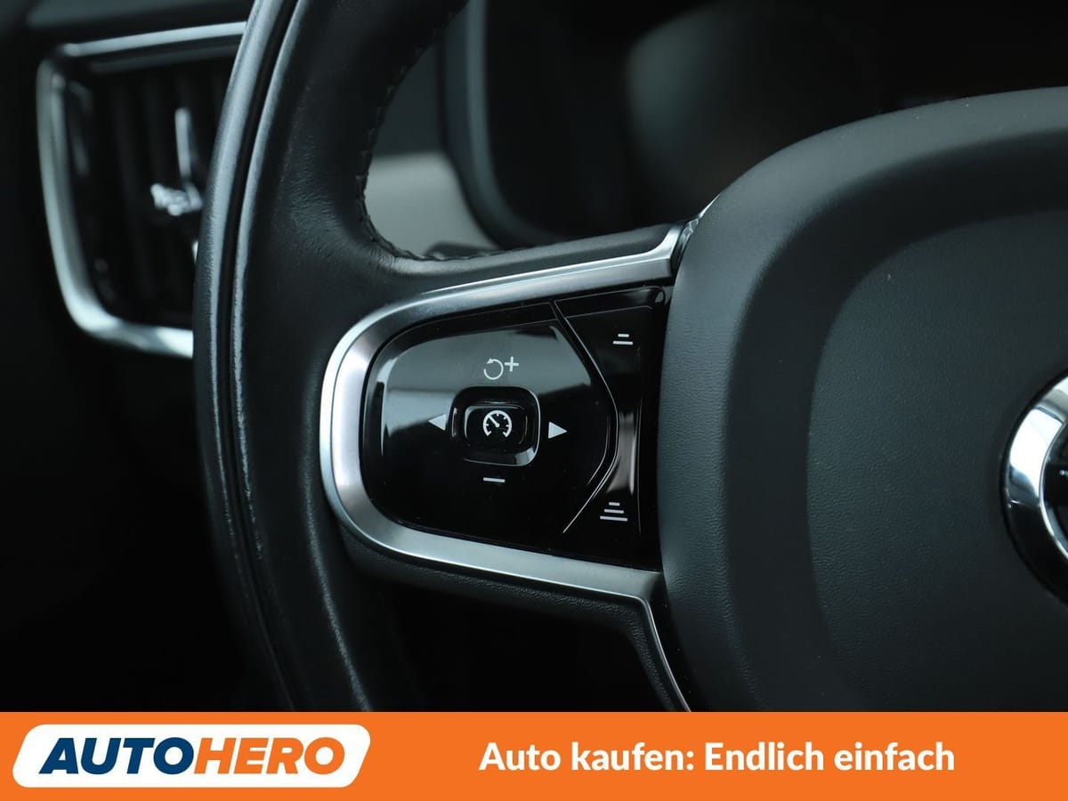 Volvo V90 2.0 D3 Momentum Pro Aut.*NAVI*LED*ACC*CAM* foto 24