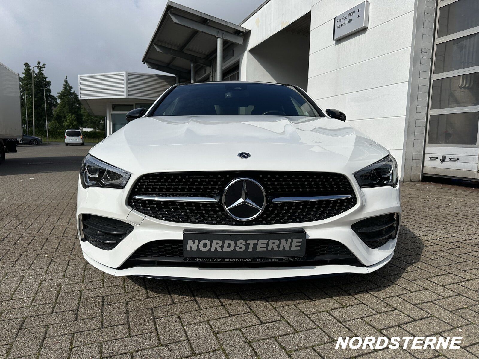 Mercedes-Benz CLA 200 Coupé AMG-Line Night Pano Ambiente .LED foto 2