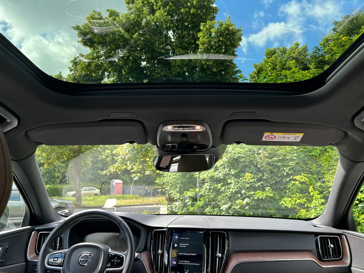 Volvo XC60 Inscription AWD PANO LED LEDER ELEK. SITZE foto 20