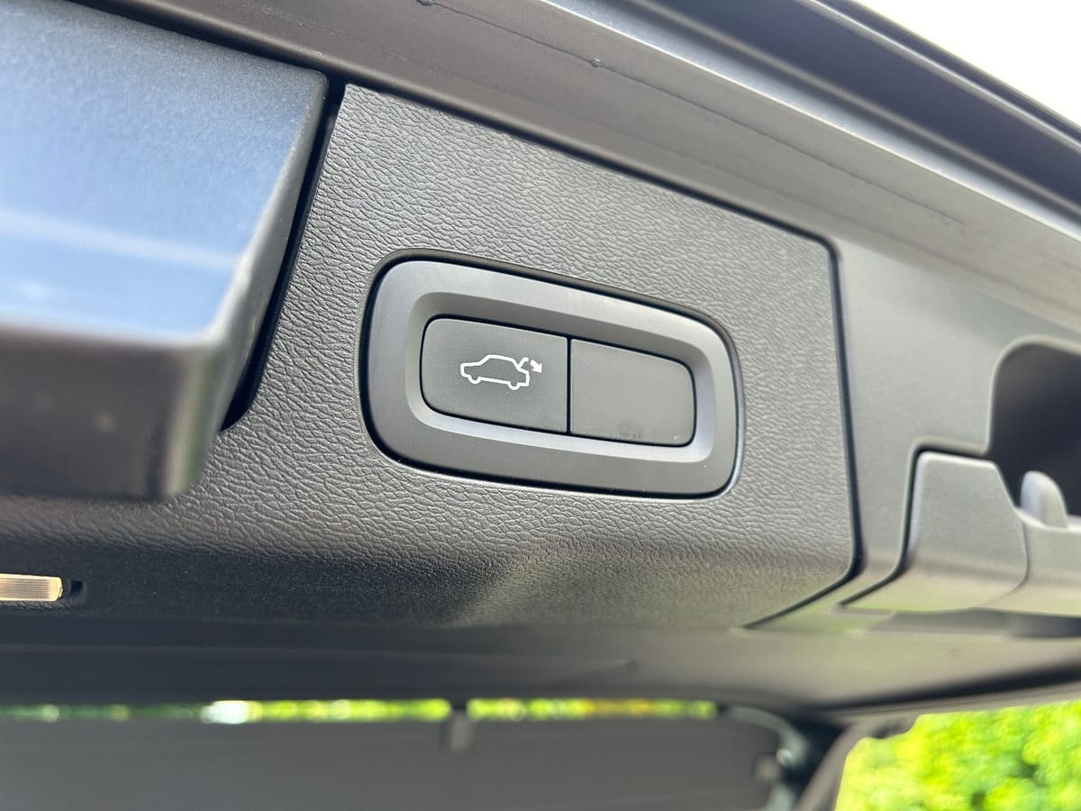 Volvo XC60 Inscription AWD PANO LED LEDER ELEK. SITZE foto 9
