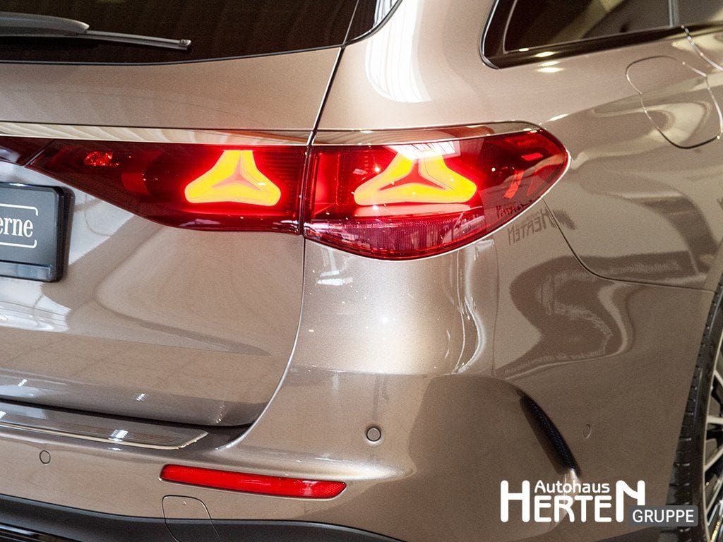 Mercedes-Benz E 450 d 4Matic AMG PREMIUM+NIGHT+HUD+DIGITAL+360 foto 14