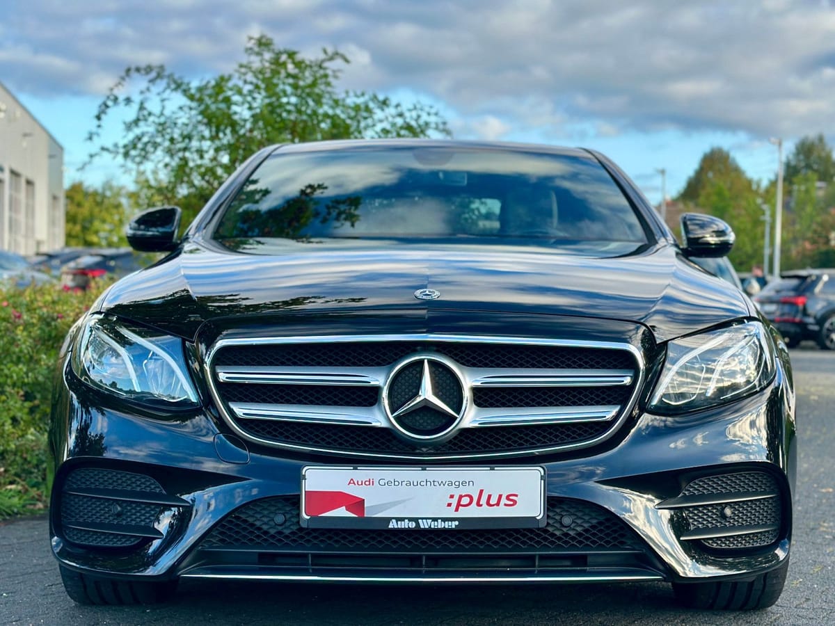 Mercedes-Benz E 220d 4Matic AMG SPORTPAKET KAMERA NAVI PARKEN foto 2