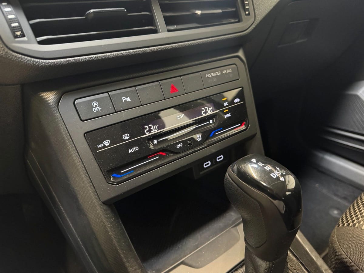 Volkswagen T-CROSS*DSG*CLIMATRONIC*LICHT&SICHT* foto 14