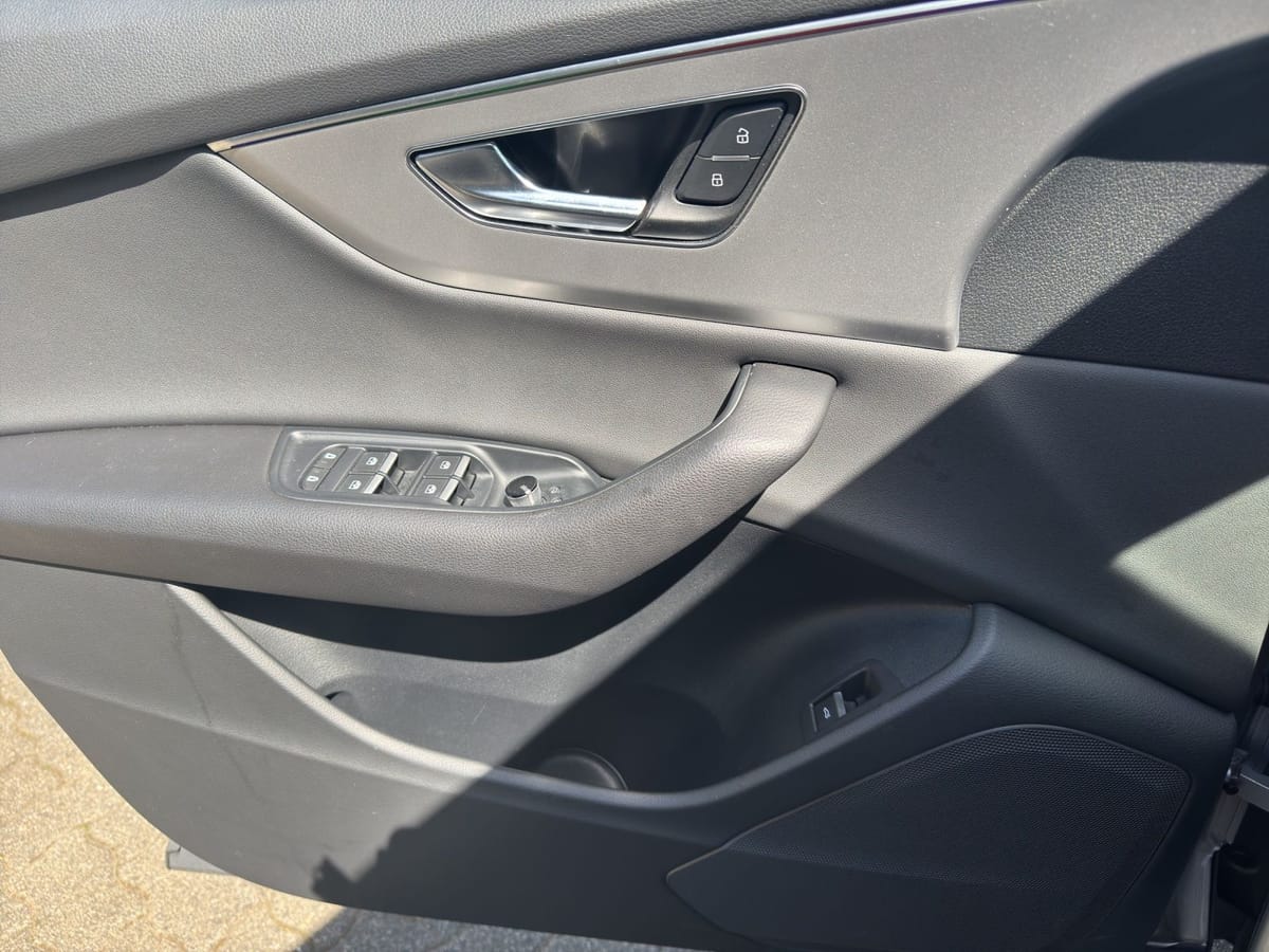Audi Q8 55 TFSI Q LM20 LEDER AHK LUFT KAMERA foto 8