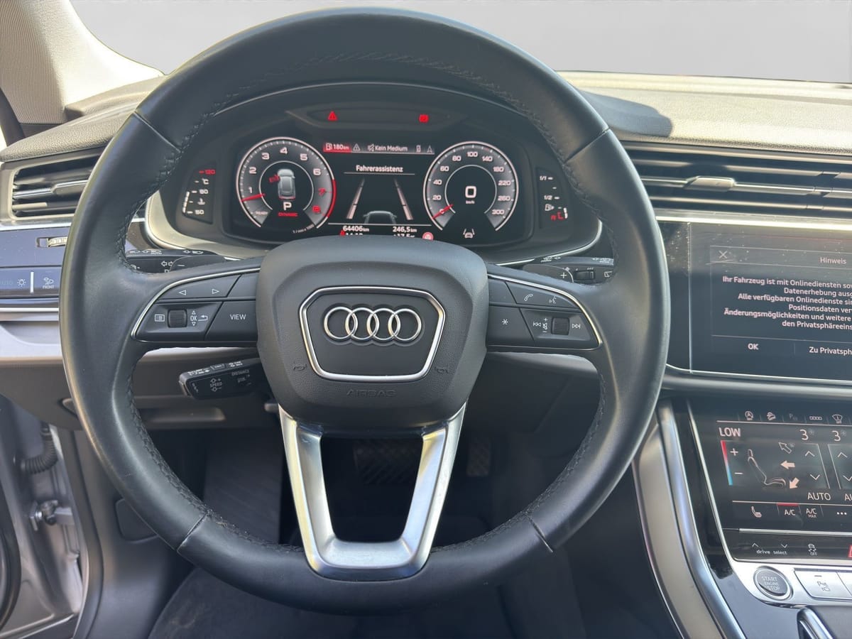 Audi Q8 55 TFSI Q LM20 LEDER AHK LUFT KAMERA foto 9