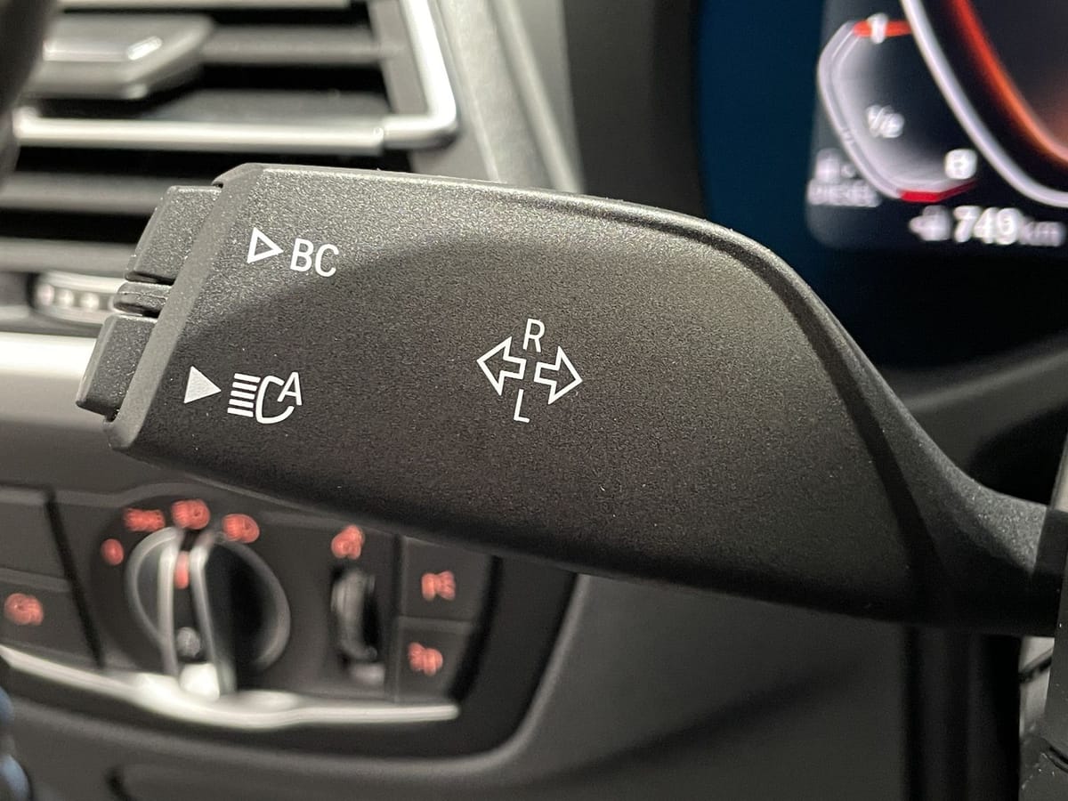 BMW X3 M40d M Sport/HUD/HIFI/LASER/SHZ Head-Up DAB foto 24