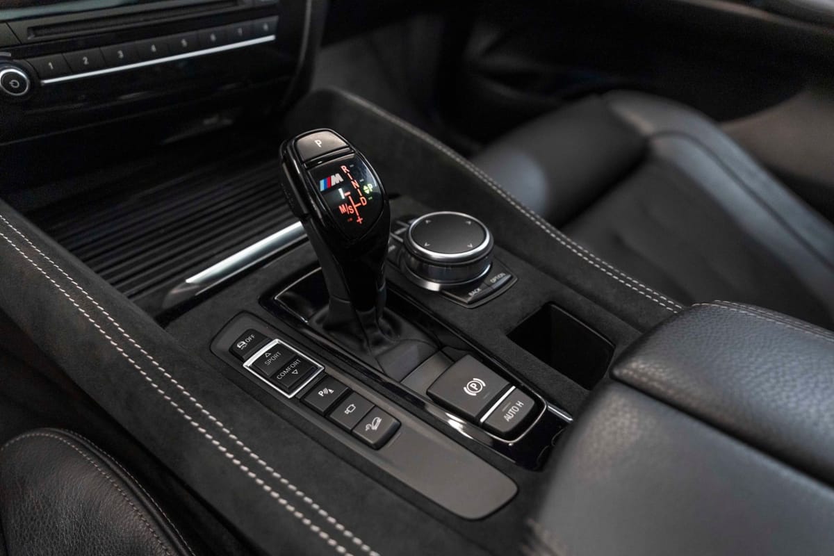 BMW X6 xDrive50i M-SPORTPAKET 360° H&K ACC HUD TOTW foto 15