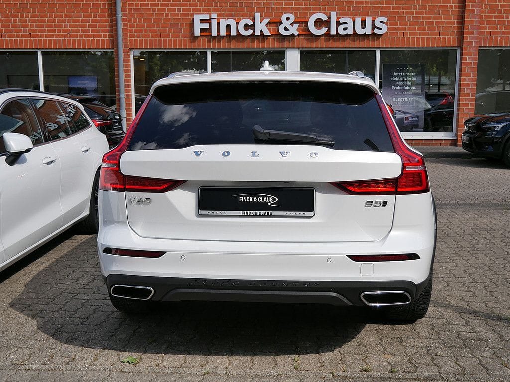 Volvo V60 Cross Country B5 AWD Pro foto 5