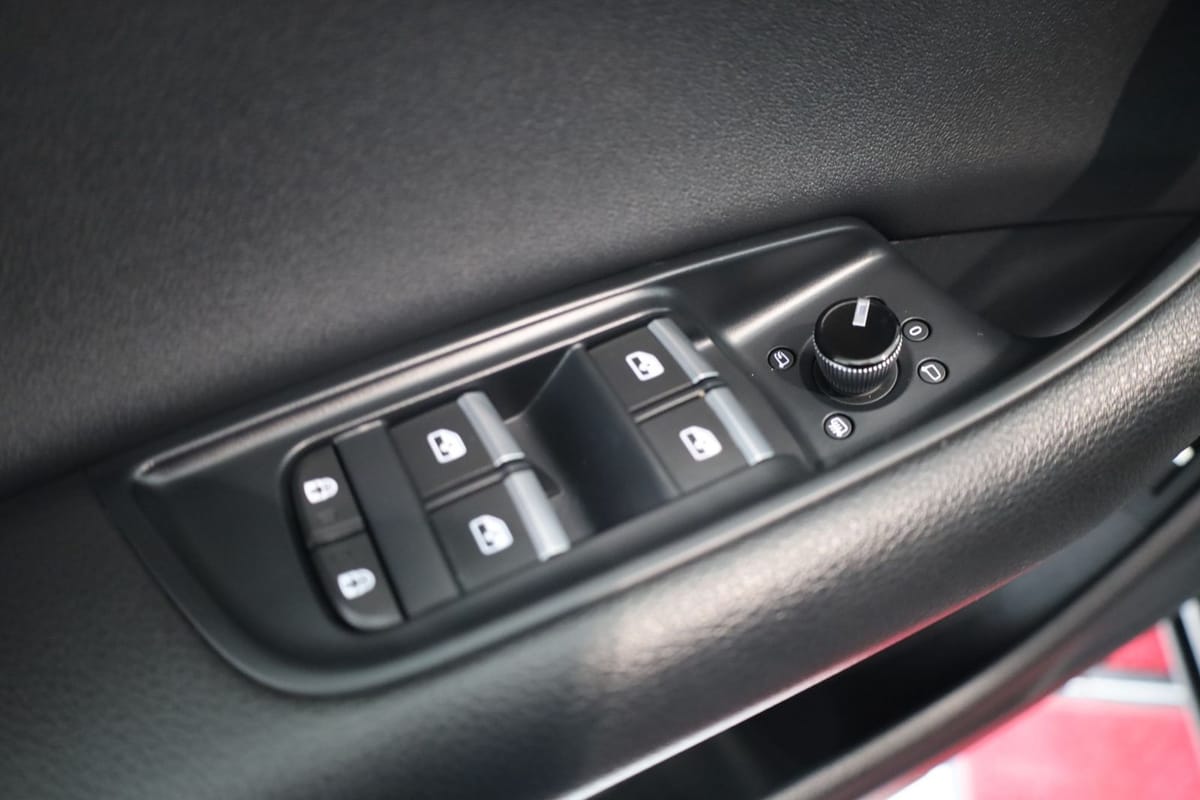 Audi Q8 55 TFSI quattro S-Line foto 17