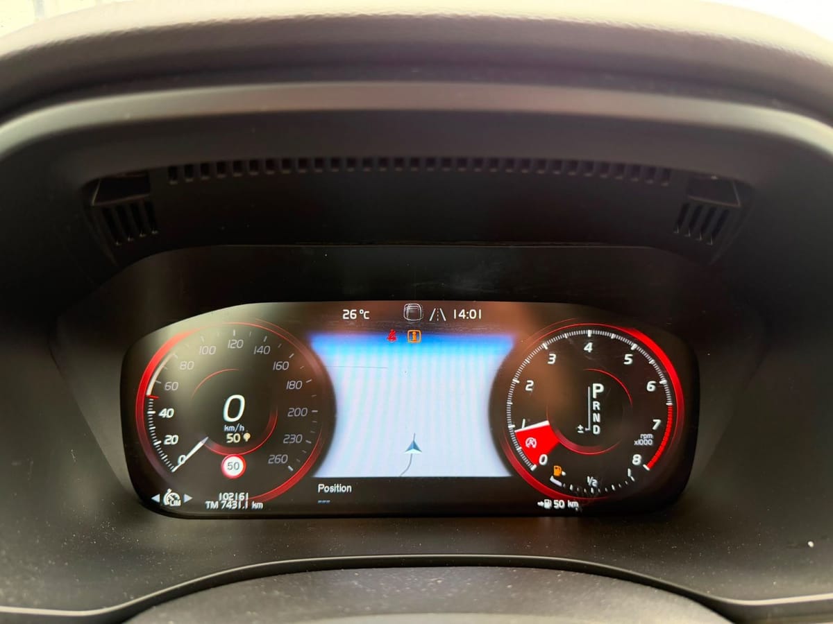 Volvo XC60 Momentum AWD LED R Kamera Navi foto 24