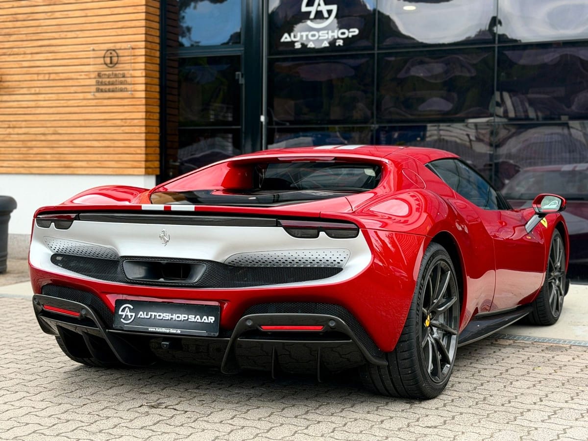 Ferrari 296 GTB GTB Assetto Fiorano Carbon Felgen foto 20