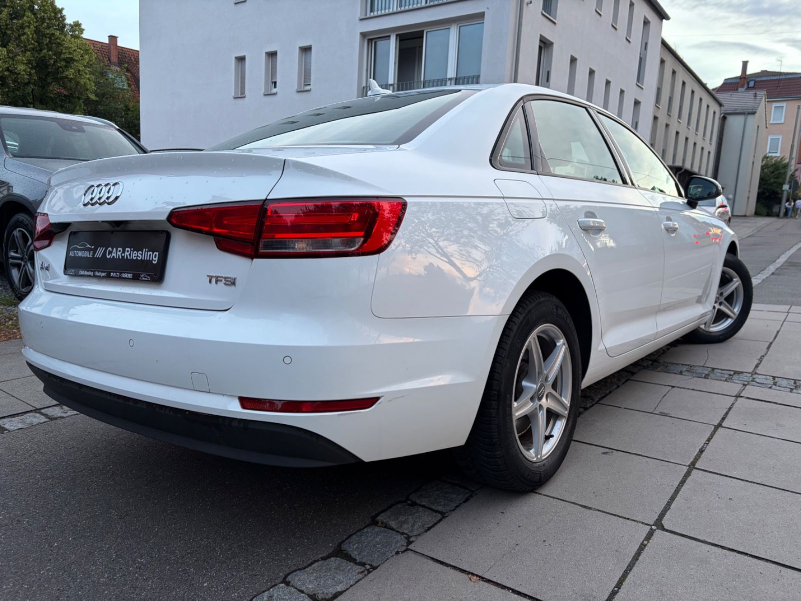 Audi A4 Lim.AUTOMATI PDC KAMERA TEMPOMA I HAND foto 25