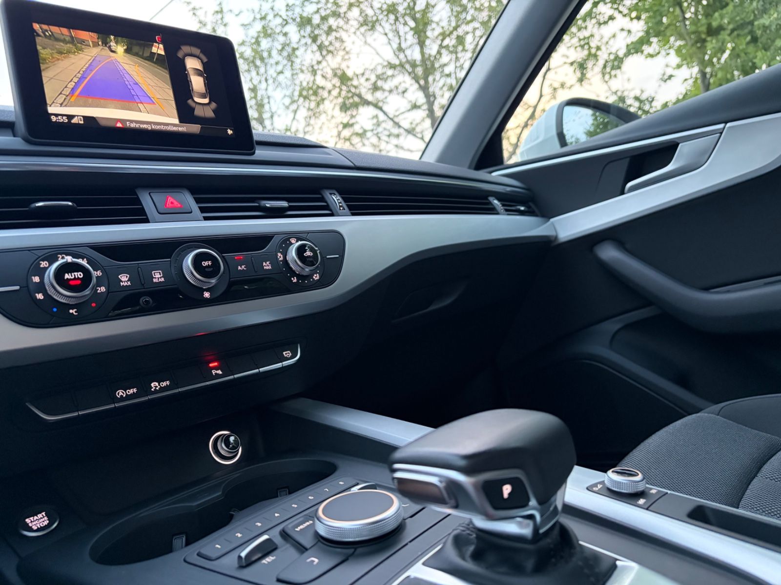 Audi A4 Lim.AUTOMATI PDC KAMERA TEMPOMA I HAND foto 10