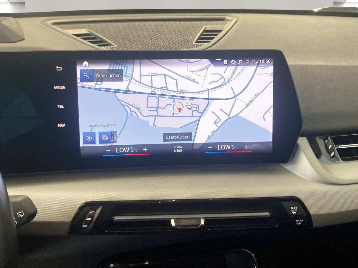 BMW X1 sDrive18d AHK Driv.Assist LiveCockpitProf foto 15