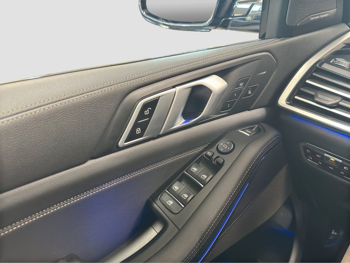 BMW X5 40i xDr. M-SPORT LC.PRO LASER ACC AHK 360°H K foto 21