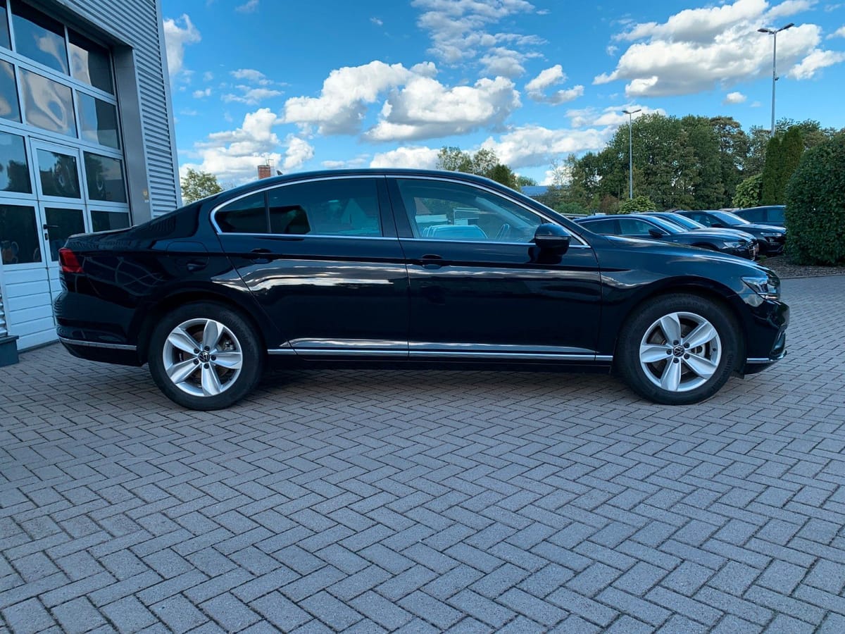Volkswagen Passat Lim. Elegance 4Motion Navi Kamera LED foto 4