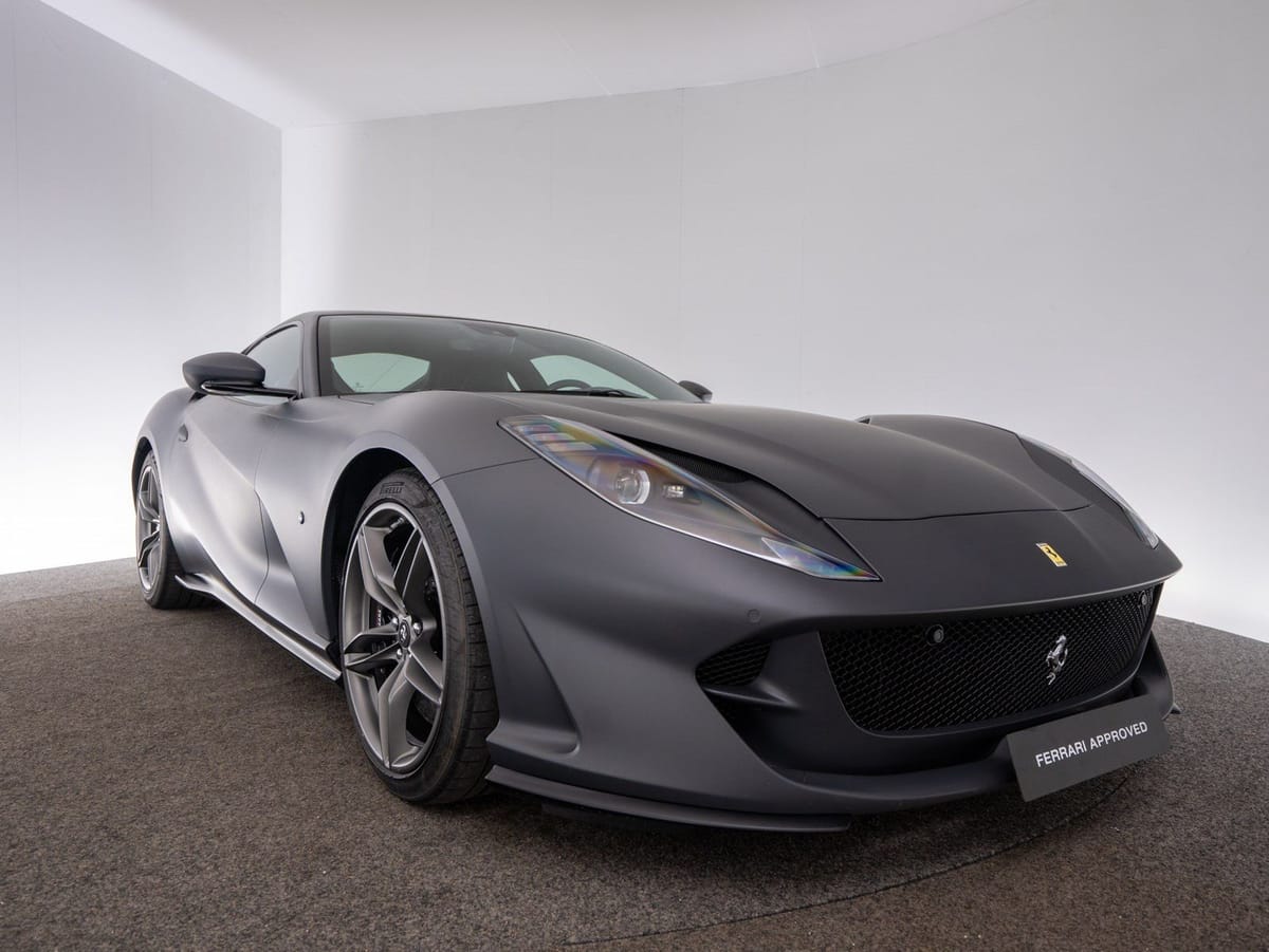 Ferrari 812 Superfast FERRARI SINGEN foto 12