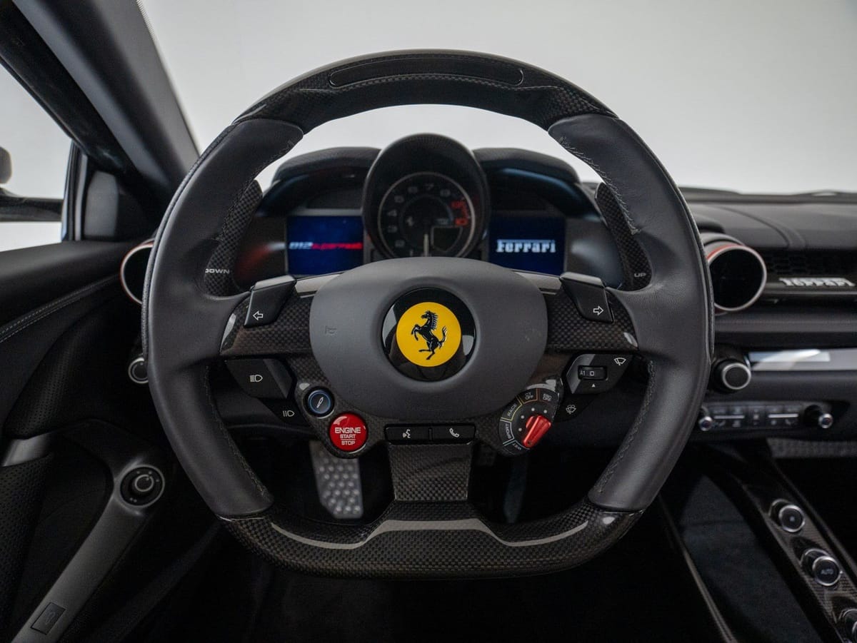 Ferrari 812 Superfast FERRARI SINGEN foto 23