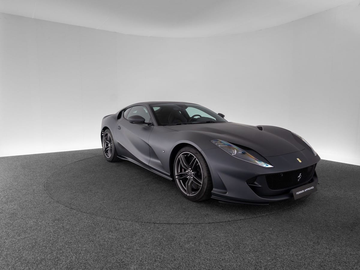 Ferrari 812 Superfast FERRARI SINGEN foto 4