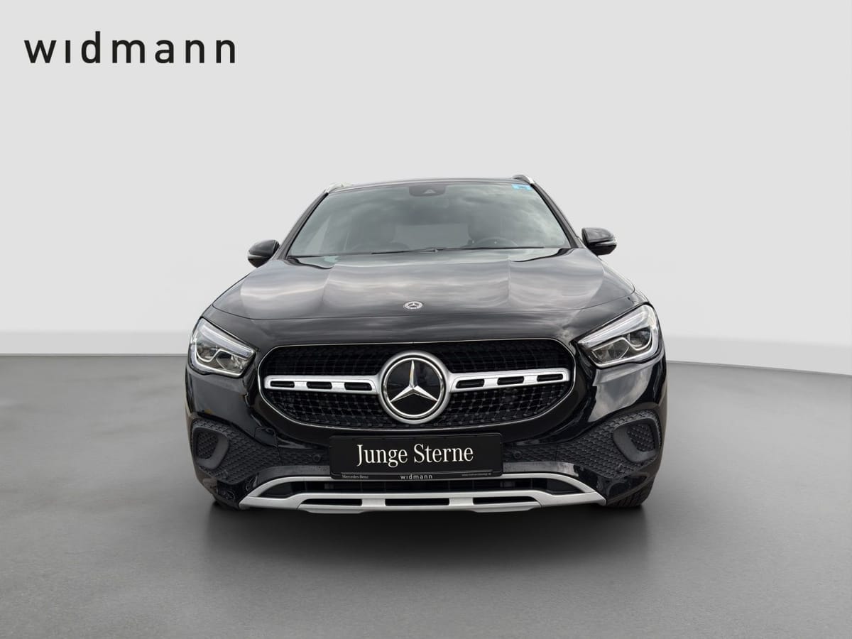 Mercedes-Benz GLA 180 d Style PTS Rückfahrkamera Navigation foto 2