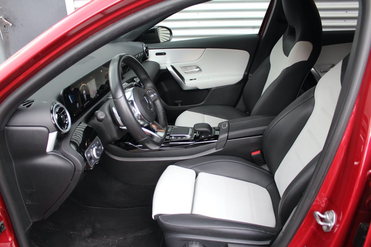 Mercedes-Benz A 35 AMG 4Matic NAVI NIGHT LED LEDER WEISS 2.Hd foto 12