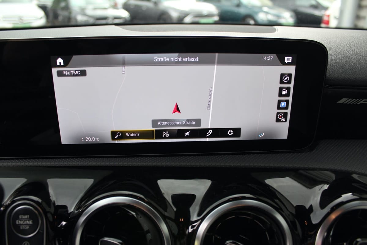 Mercedes-Benz A 35 AMG 4Matic NAVI NIGHT LED LEDER WEISS 2.Hd foto 17
