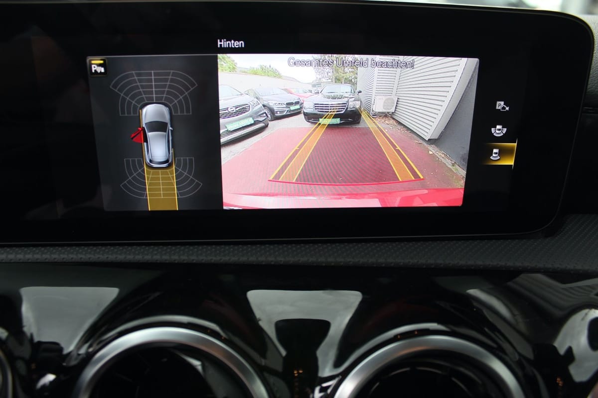 Mercedes-Benz A 35 AMG 4Matic NAVI NIGHT LED LEDER WEISS 2.Hd foto 19