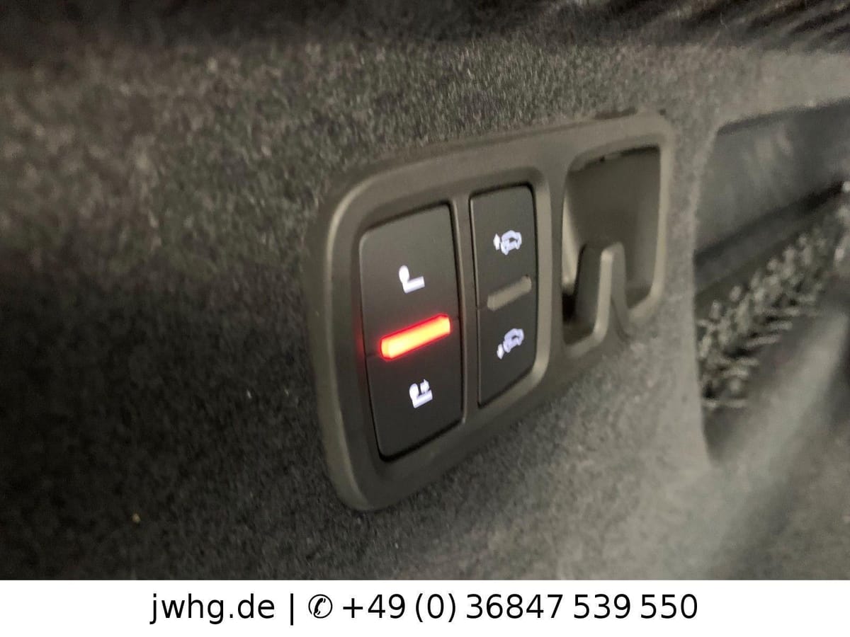 Audi Q8 55TFSI Quattro S-Line ACC VCockp HUD Memo 21 foto 7