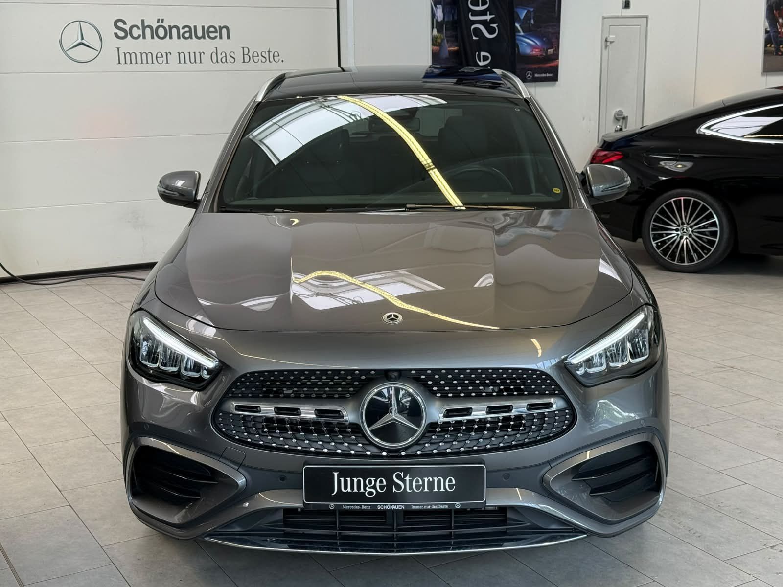 Mercedes-Benz GLA 200 AMG PANO KAMERA 19 KEYLESSGO DAB LED foto 2