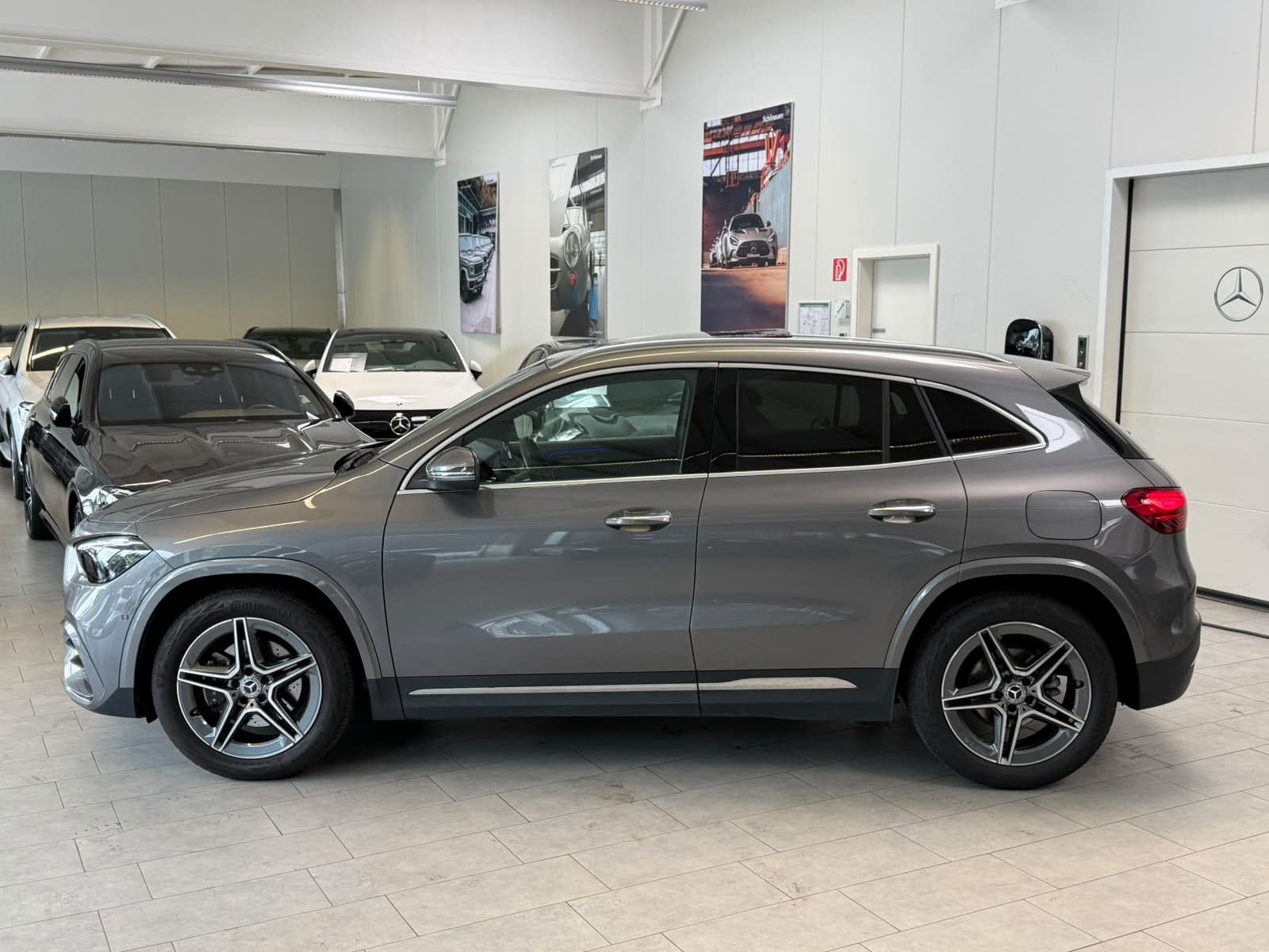 Mercedes-Benz GLA 200 AMG PANO KAMERA 19 KEYLESSGO DAB LED foto 3